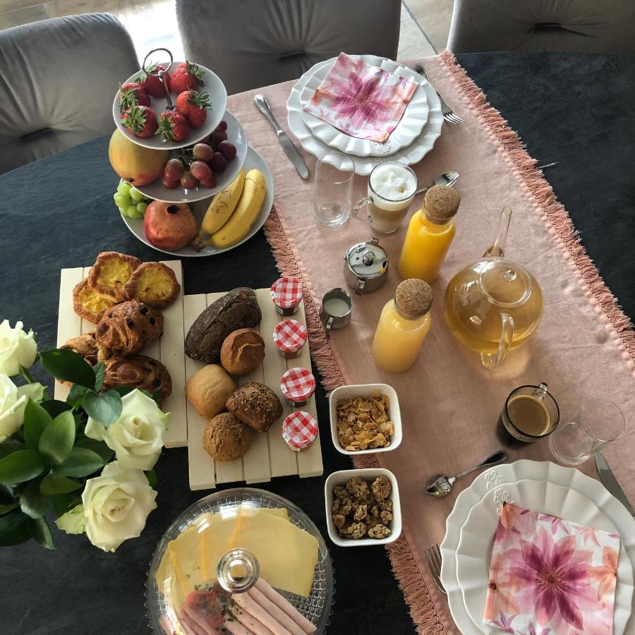 Bed and Breakfast Jardin Du Marais Froyennes Екстер'єр фото