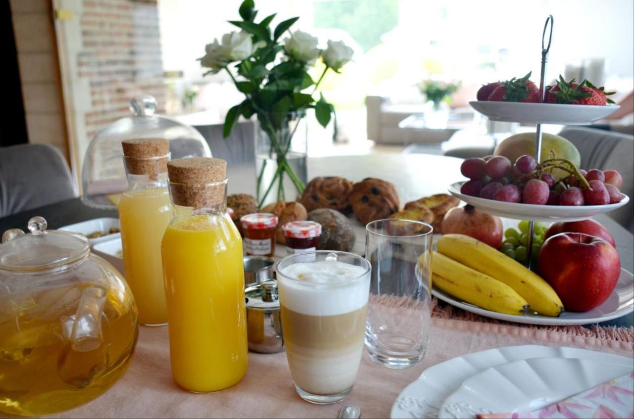 Bed and Breakfast Jardin Du Marais Froyennes Екстер'єр фото