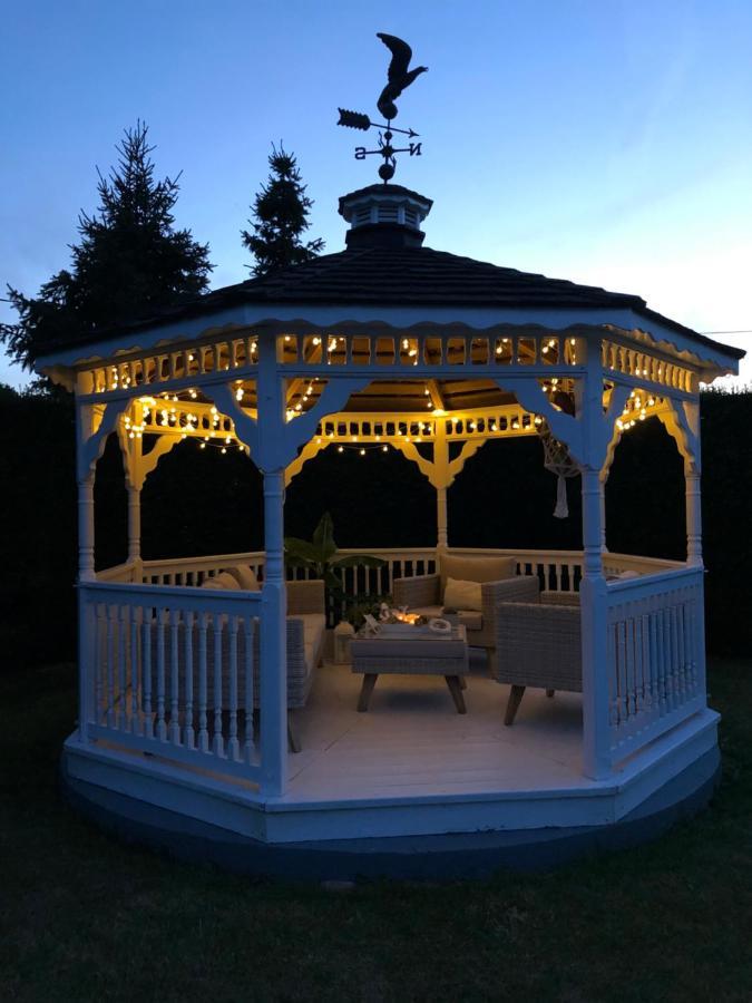 Bed and Breakfast Jardin Du Marais Froyennes Екстер'єр фото