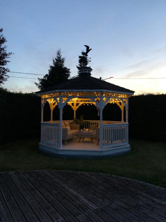 Bed and Breakfast Jardin Du Marais Froyennes Екстер'єр фото